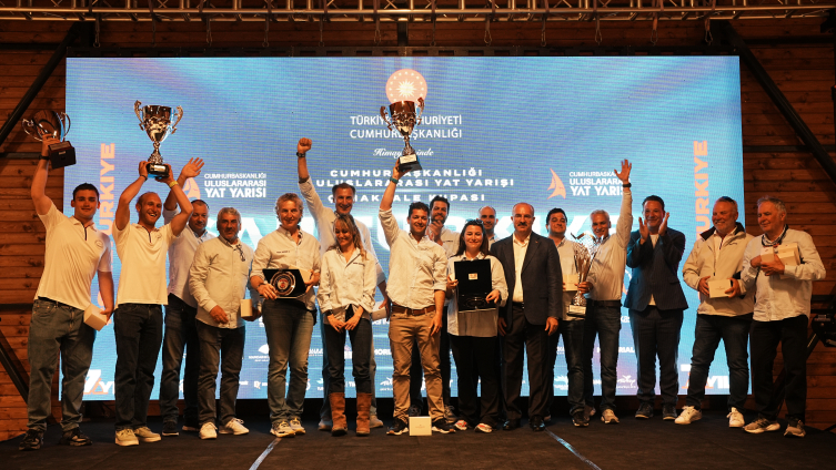 Çanakkale Zafer Kupası'nda ödüller sahiplerini buldu